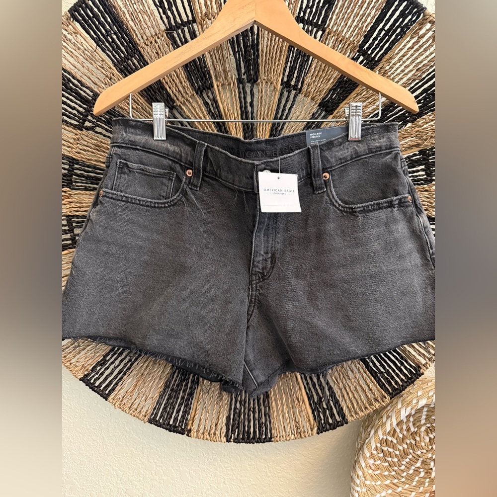 American Eagle High Waisted Shorts NWT